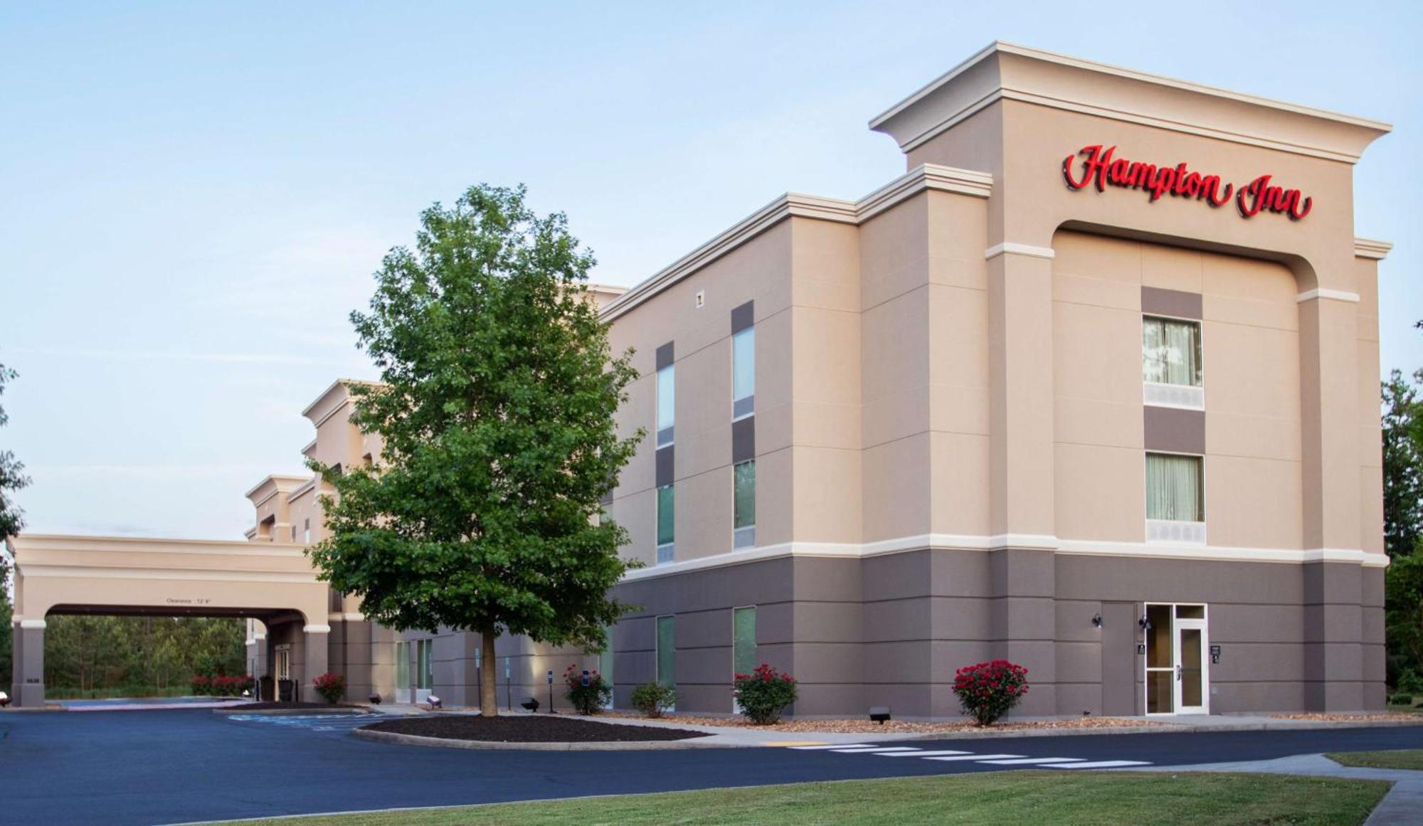 Hampton Inn Gloucester Exterior photo